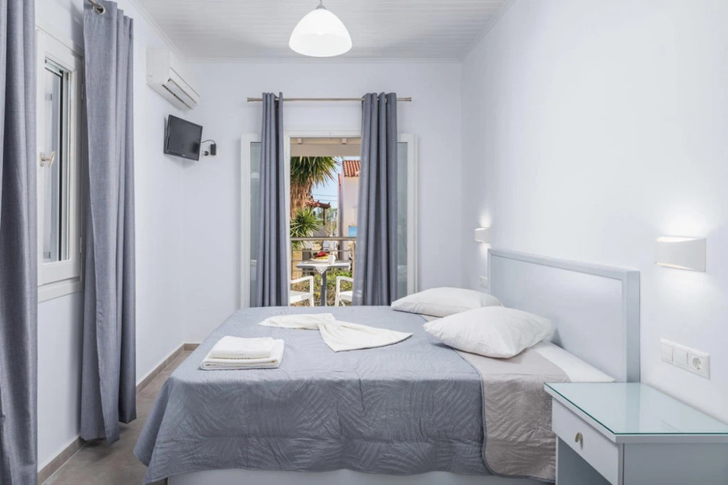 Maria Studios and Apartments