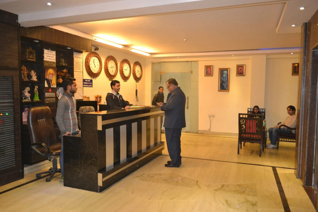 Hotel Apple Villa - New Delhi