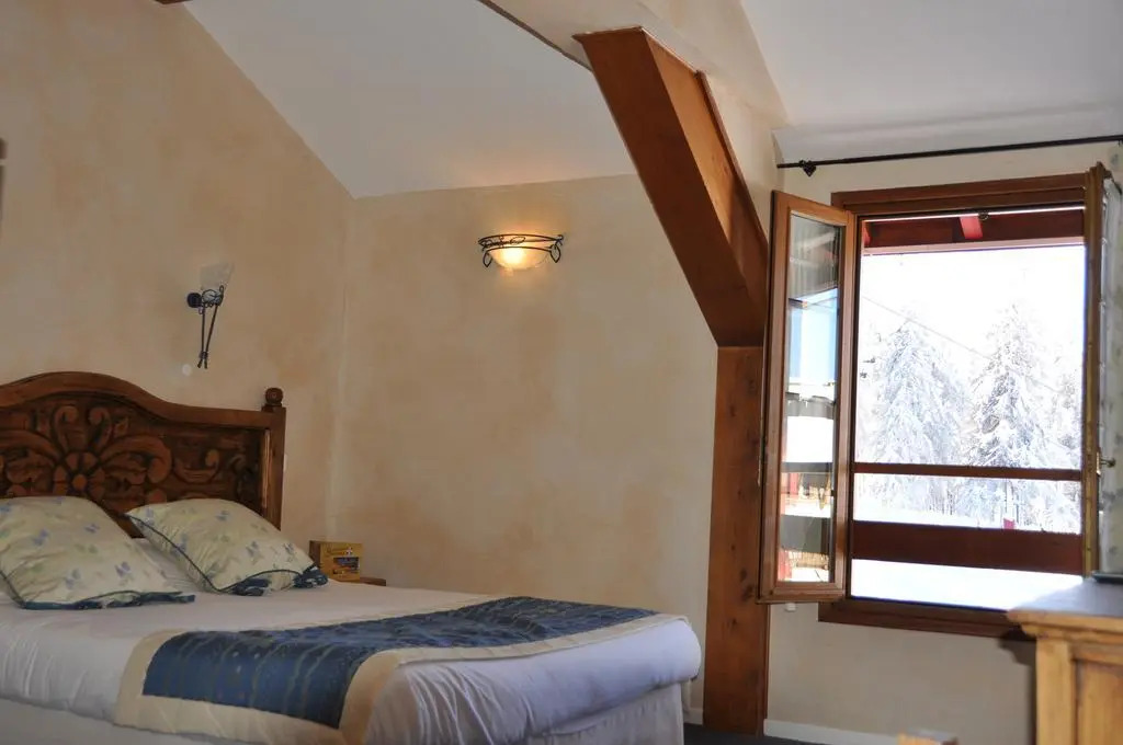 Le Chalet Suisse