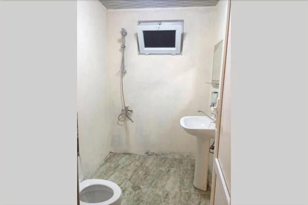 Nazibrola's Guest House