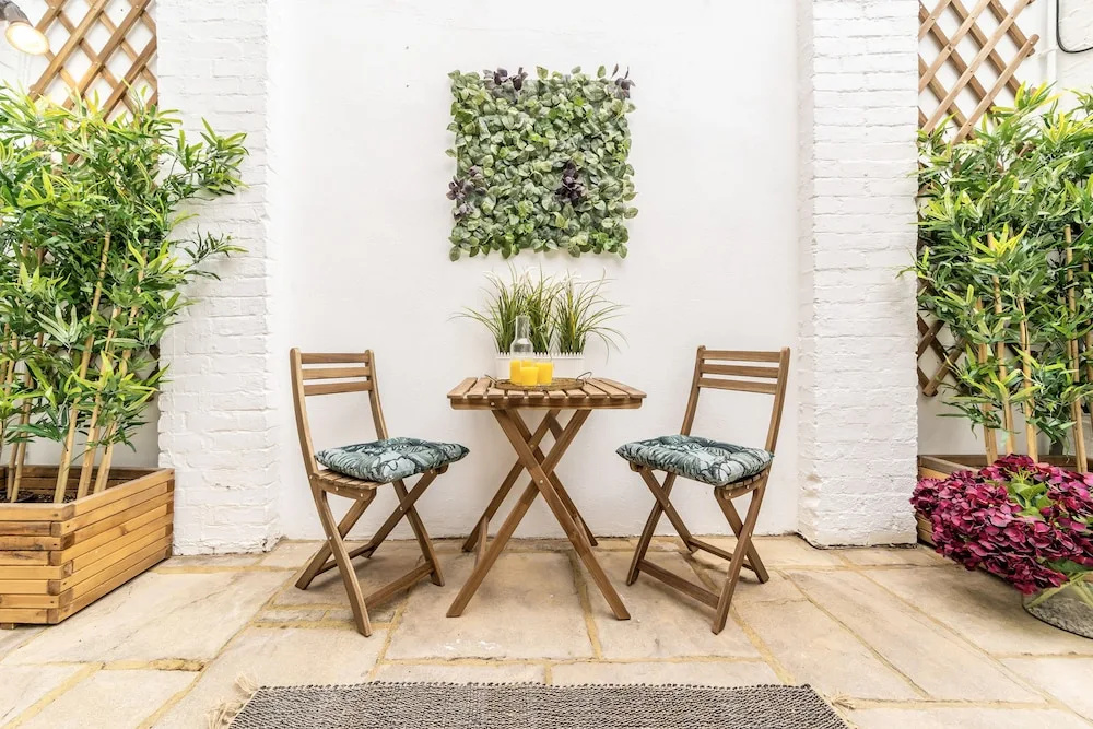 Secret KENSINGTON Garden Mews