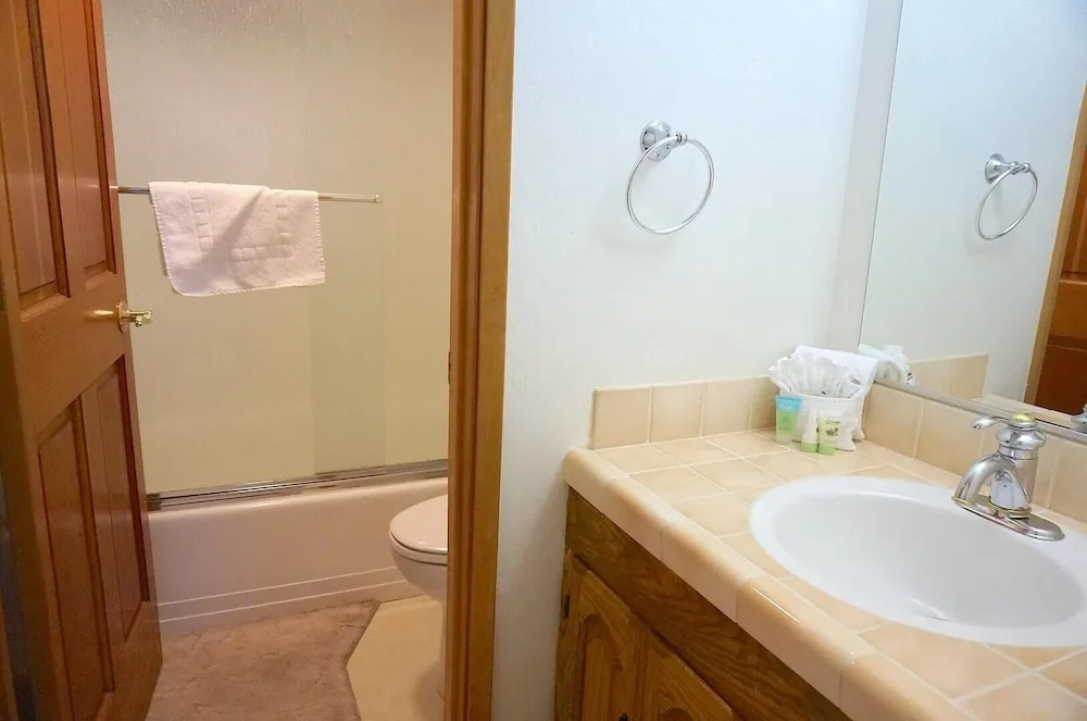 206 2 Bedroom Home