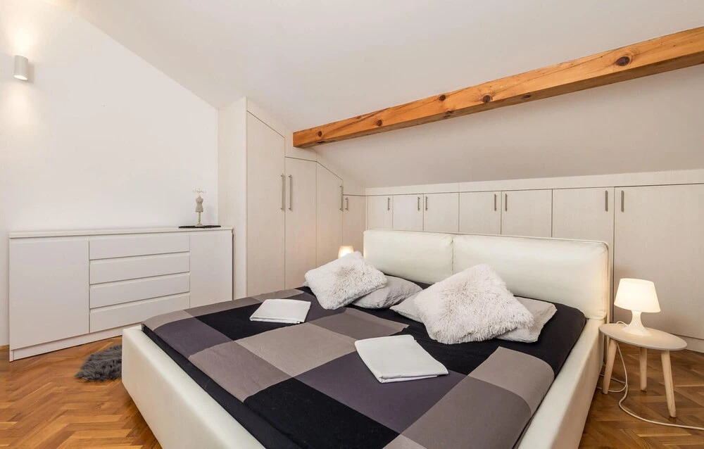 Awesome Apartment in Rijeka With Wifi and 2 Bedrooms