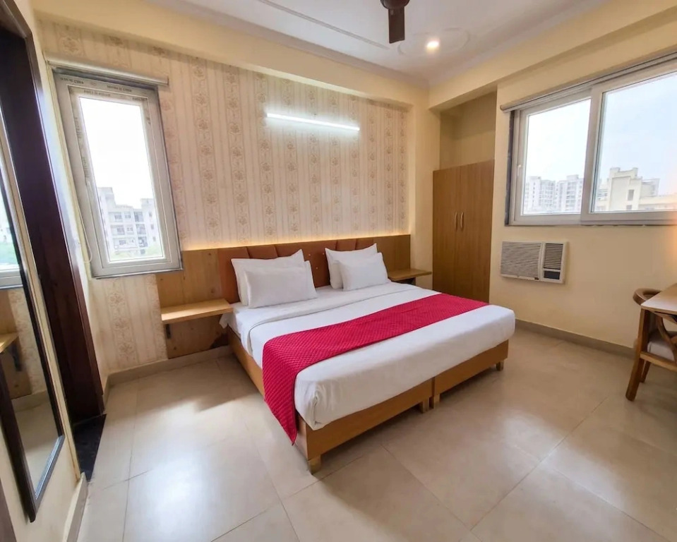 OnlyStay Snap Hotel