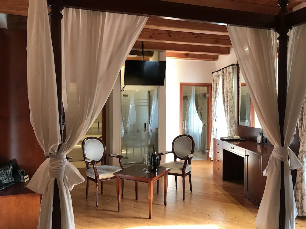 Palazzo Lodron Bertelli. Dimora Storica & Spa