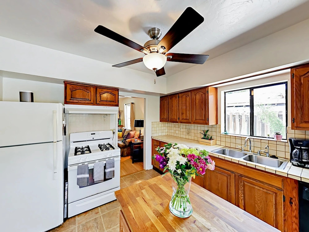 1318 Chino Street Home 2 Bedrooms 2 Bathrooms Home