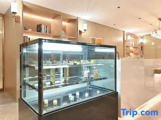 Tianjin Elong Hotel