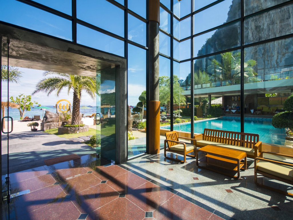 Phi Phi Nice Beach Hotel Hip