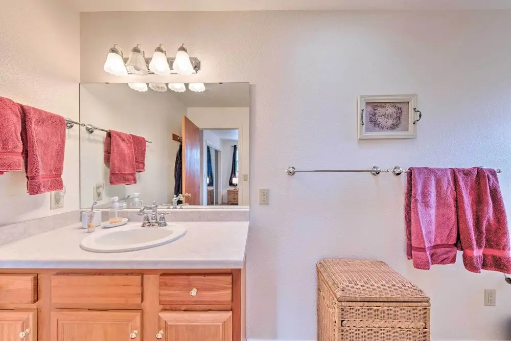 Spacious Ruidoso Cabin < 3 Mi to Downtown!