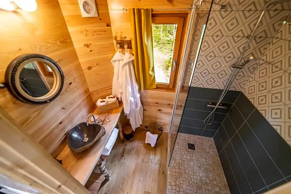 NidenÔ cabanes et spa Lot et Dordogne