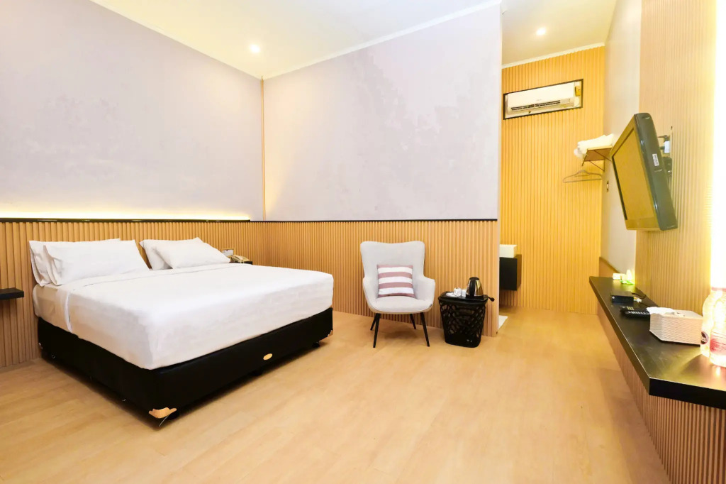 Berlian Abadi Hotel by Sinergi
