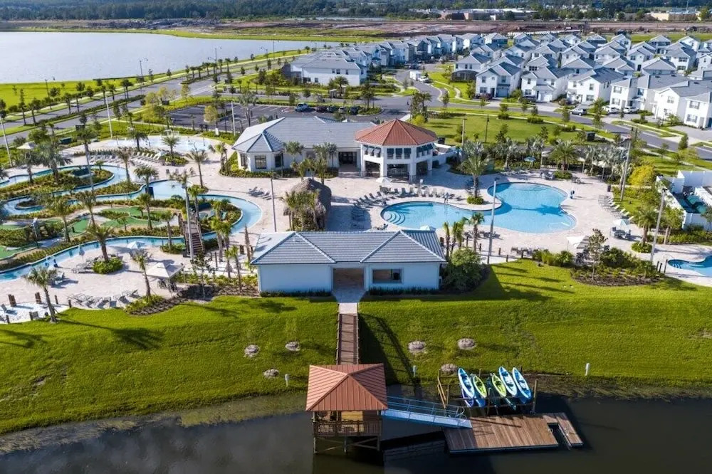 Storey Lake Resort - Lbl824