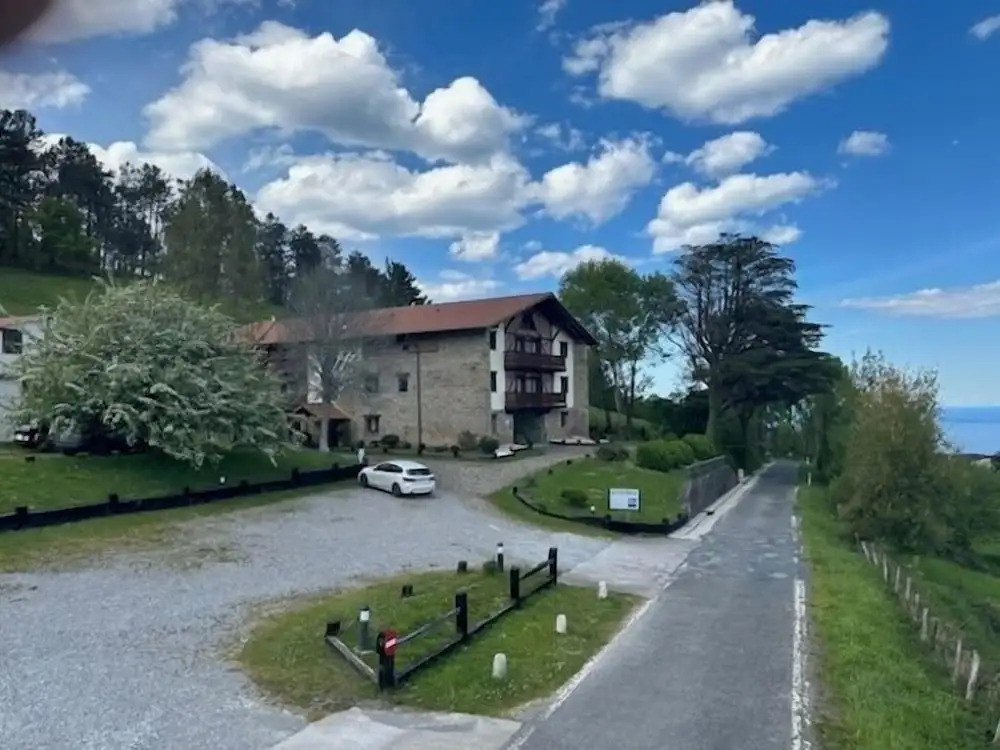 Hotel-Apartamento Rural Atxurra