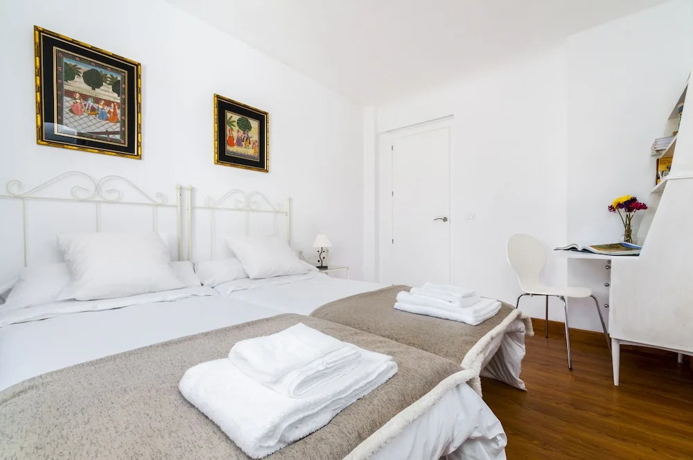 Beautiful Reformed Apartment for 3 pax Atico Velarde