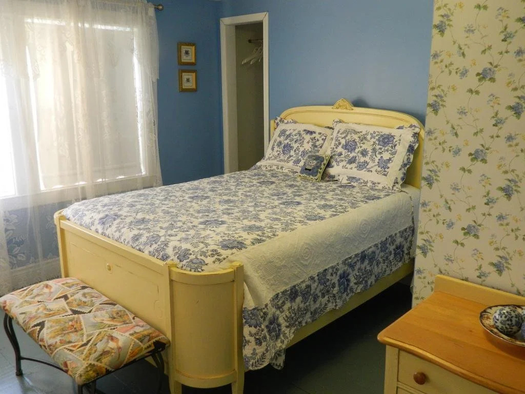 Broken Wheel B&B