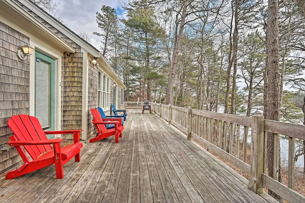 Spacious Waterfront Falmouth Home on Jenkins Pond!