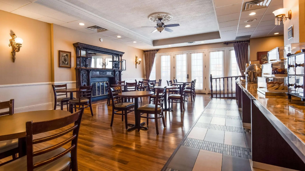 Best Western Plus San Pedro Hotel and Suites