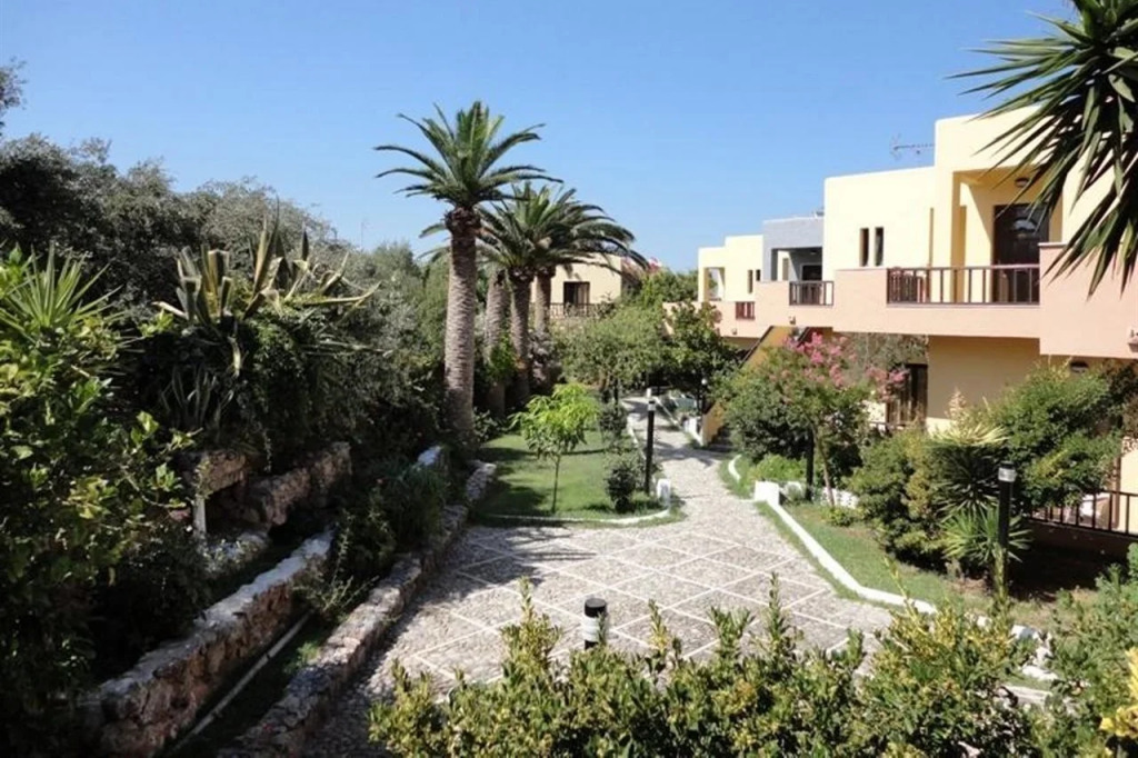 Pergamos Village