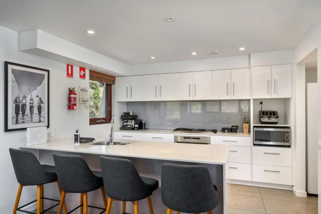 Elevation 3 bedroom and loft penthouse with gas fire and alpine views