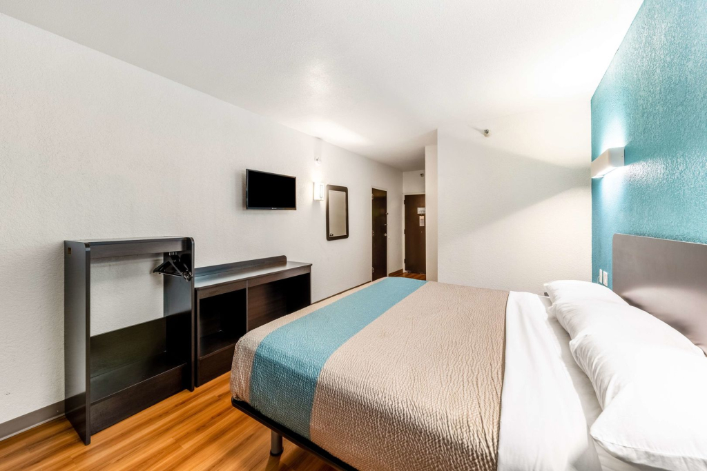 Motel 6-Lewisville, TX - Medical City