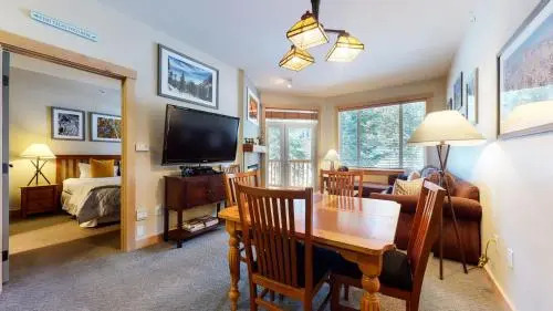 Sunstone #320 Condo