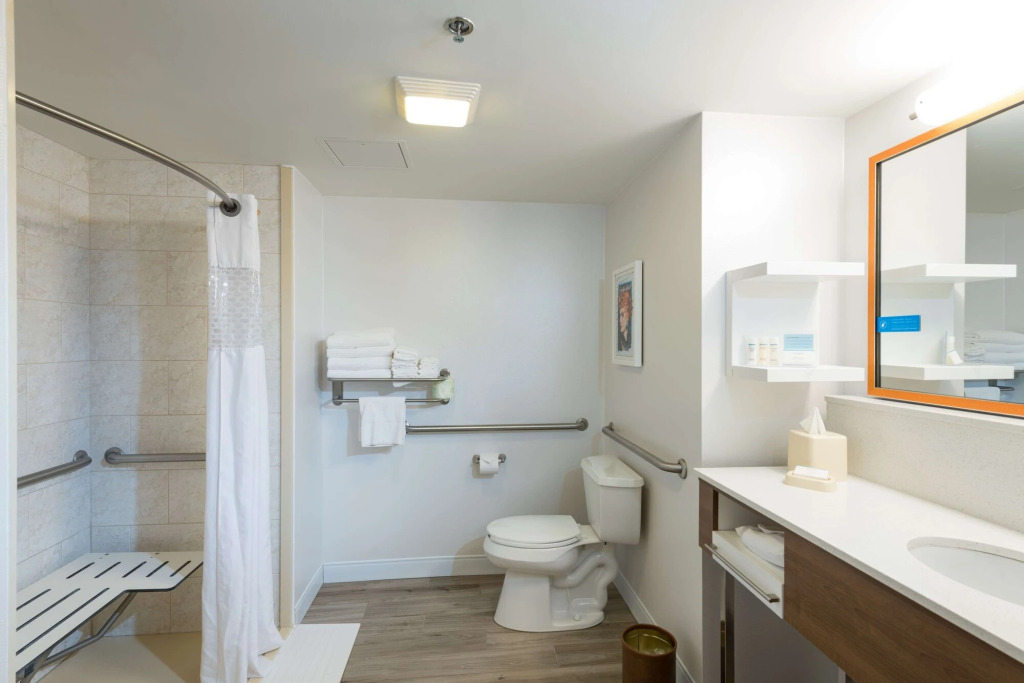 Hampton Inn and Suites Jamestown