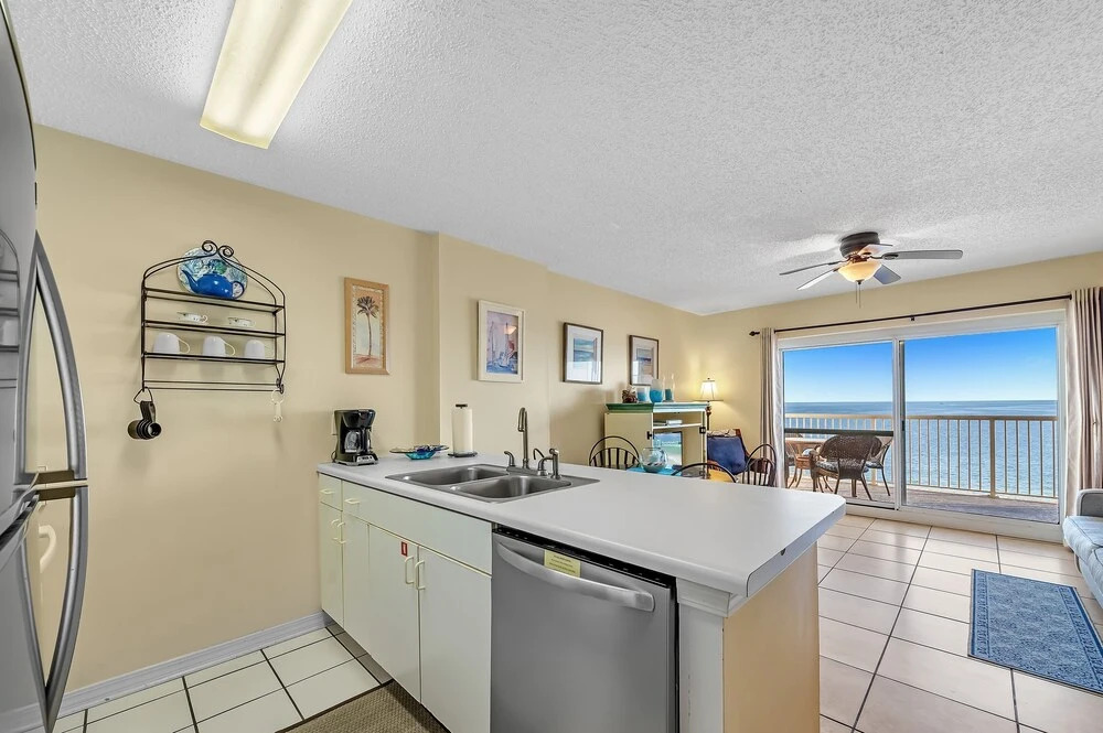 Royal Palms 603