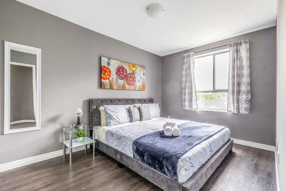 2BR Apt With Netflix - Near DT Hamilton