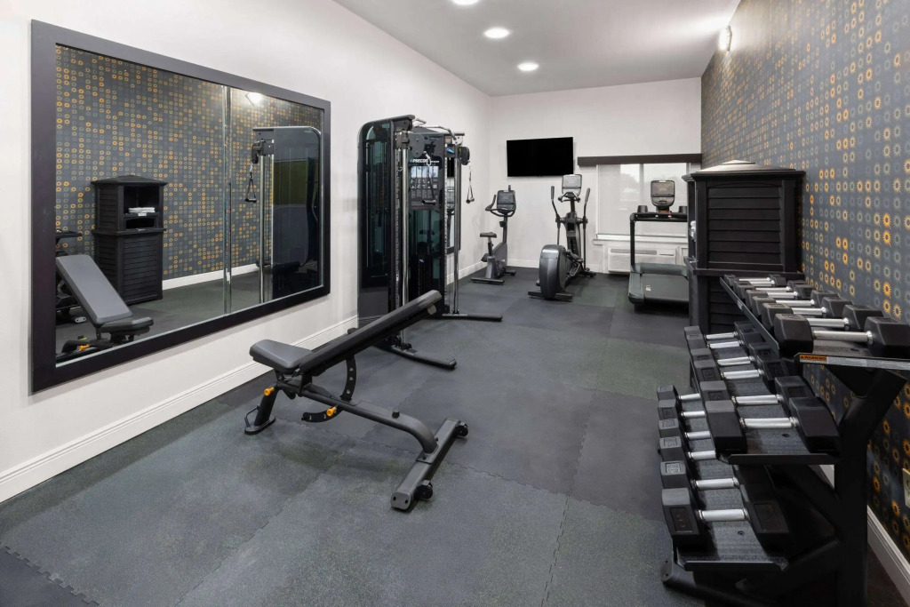 La Quinta Inn & Suites by Wyndham Angleton