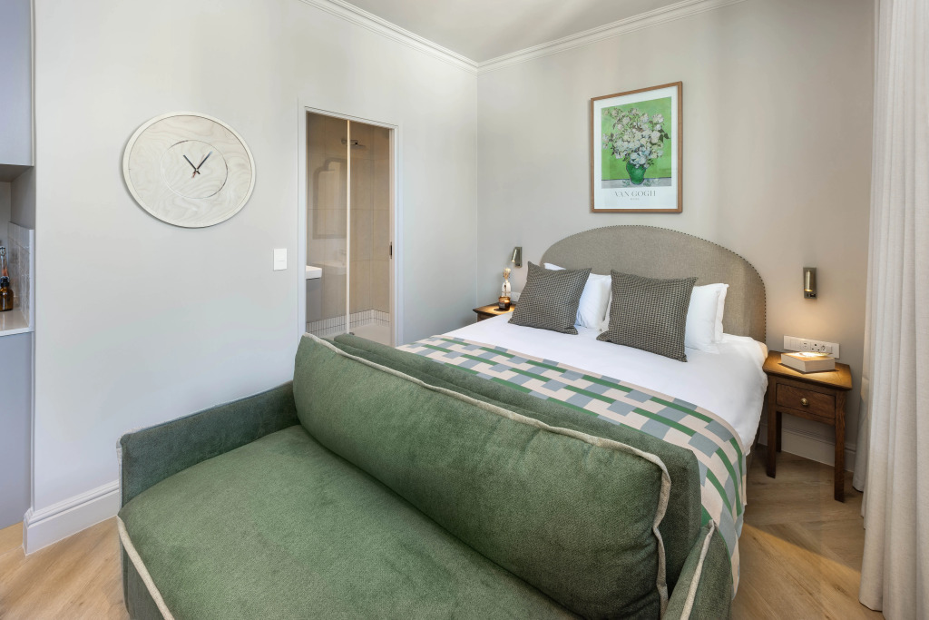 Charles Hope Boutique Hometel