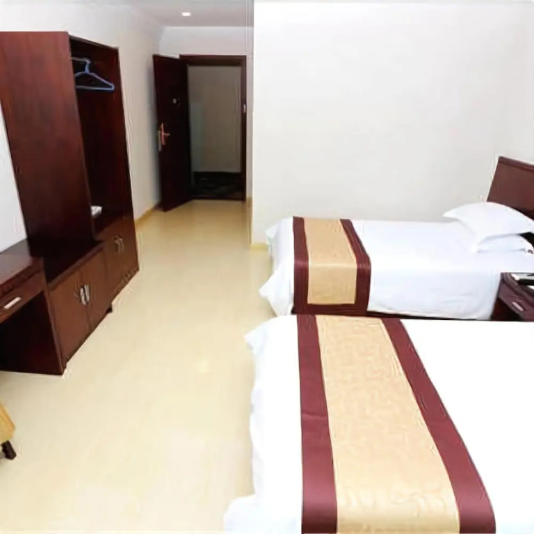 Yuandong Holiday Hotel