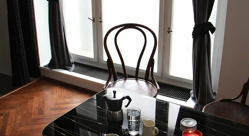 Retro Flat Apartment