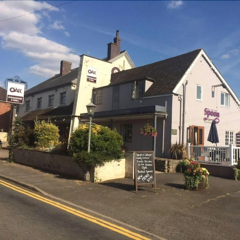 Oak Inn