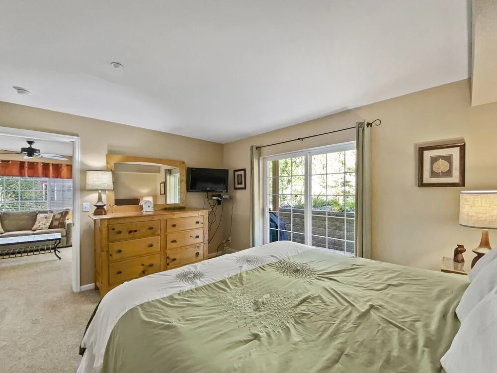 Swans Nest Villa 1304 2 Bedroom Condo by RedAwning