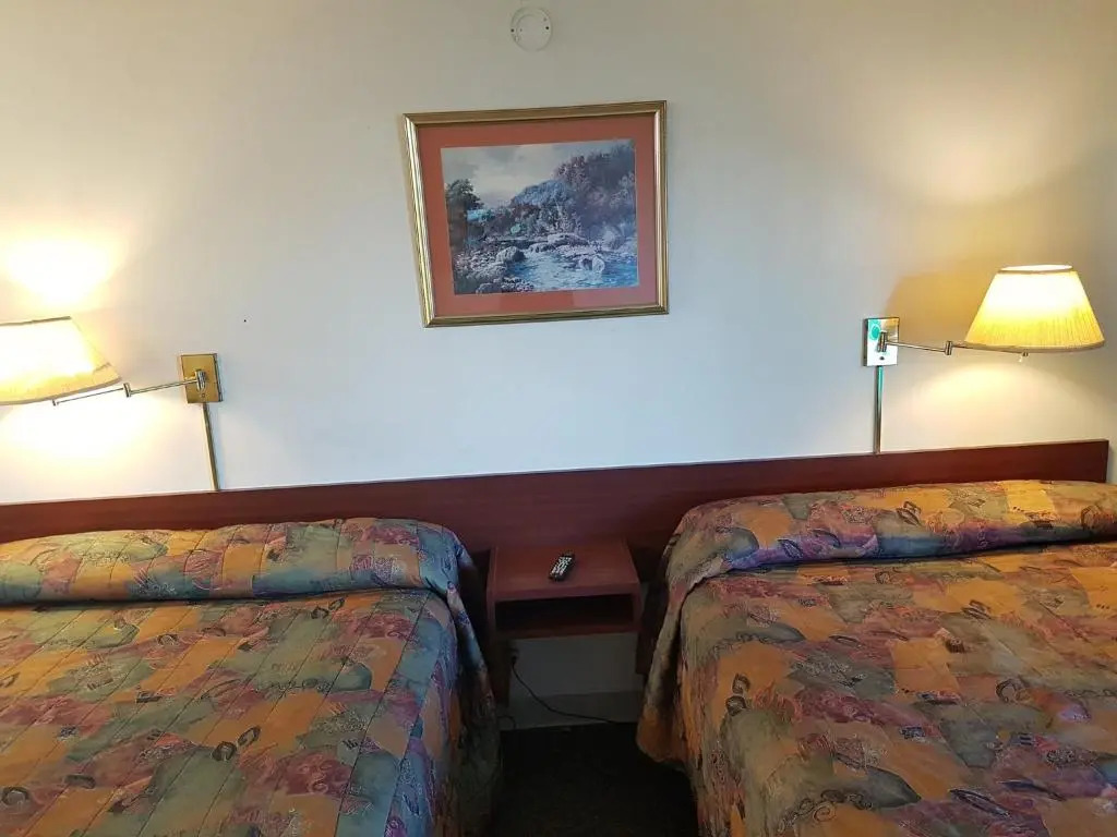 Shamrock Motel