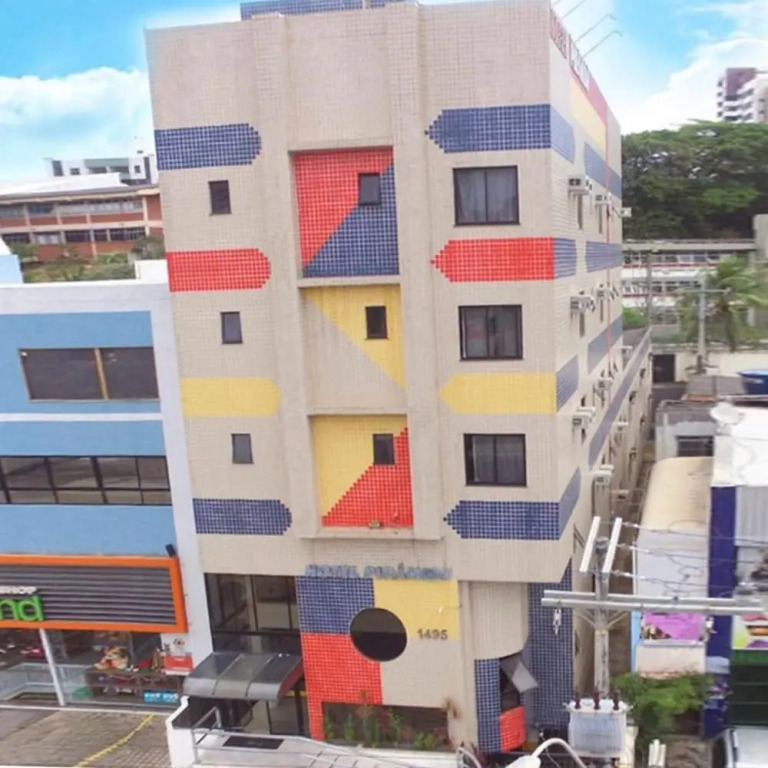 Hotel Piramide Pituba - Av Paulo VI