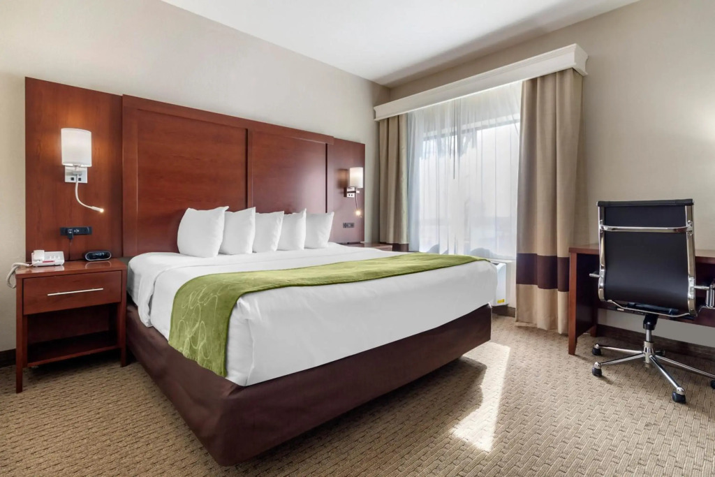 Comfort Suites Omaha East-Council Bluffs