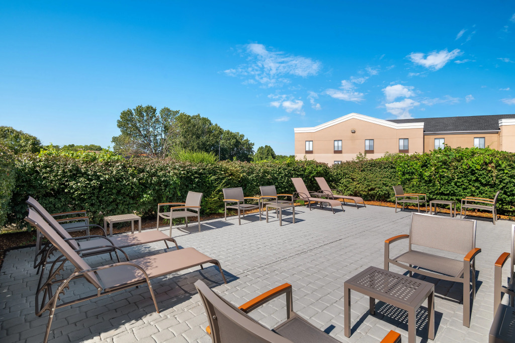Garner Hotel Paducah West by IHG