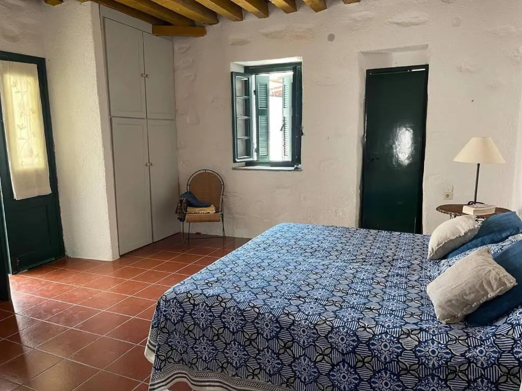 Charming two Bedroom Fisherman's House on Kea