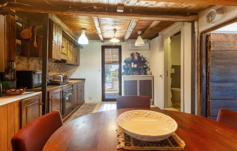 Gorgeous Home In Acquaviva Delle Fonti