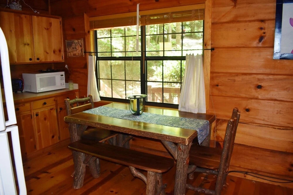 Cheery Dog Cabin