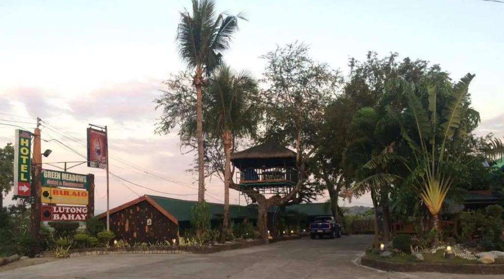 Green Meadows Hotel & Restaurant