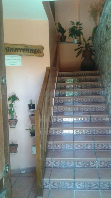 Apartamentos & Casa Rural Boada con Jardin Interior y Barbacoa