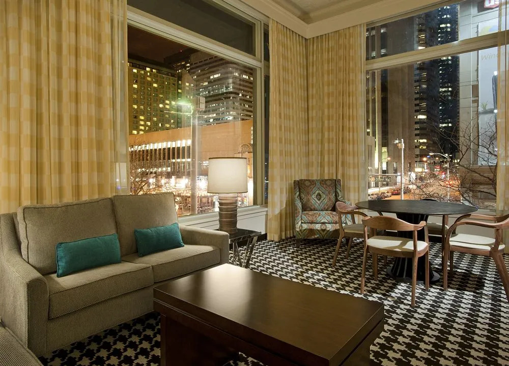 Courtyard by Marriott Denver Downtown