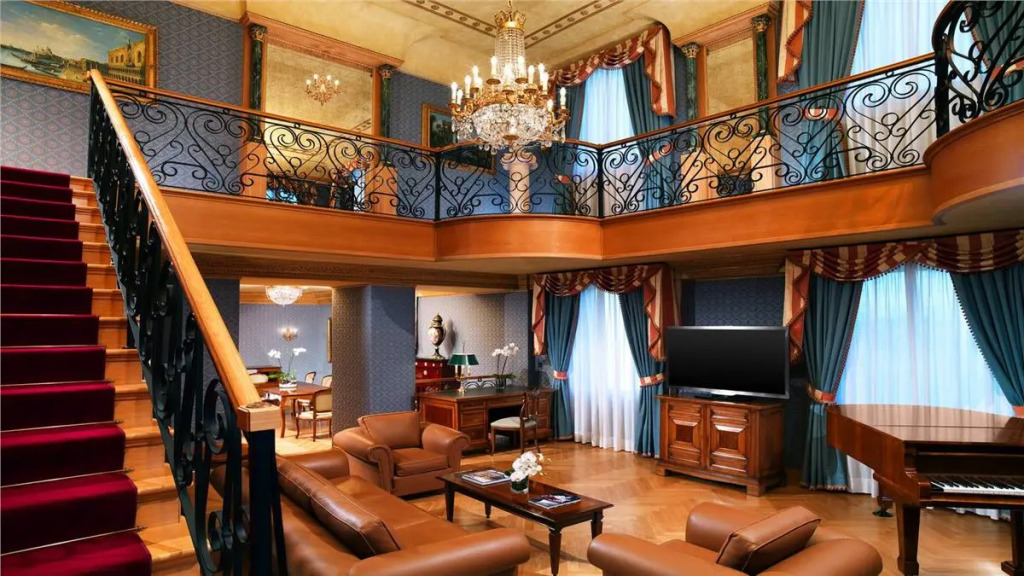 Отель The Westin Palace, Milan
