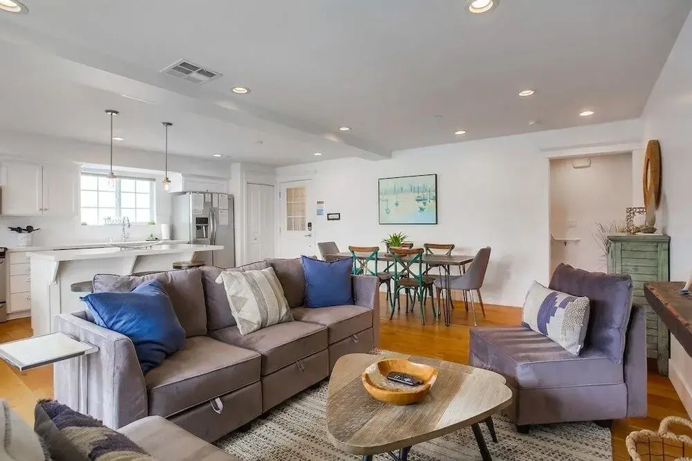Pacific Pearl 2 Bedrooms 2 Bathrooms Apts