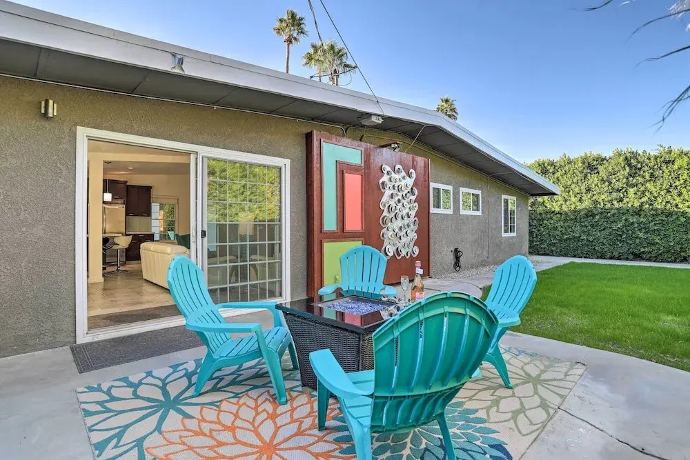 Ultra Secluded Home: Private Pool & Security Gate