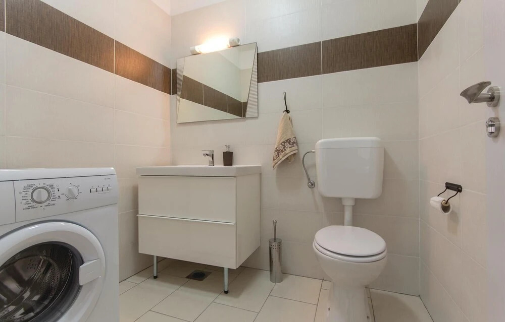 Beautiful Home in Marcana With Wifi and 4 Bedrooms