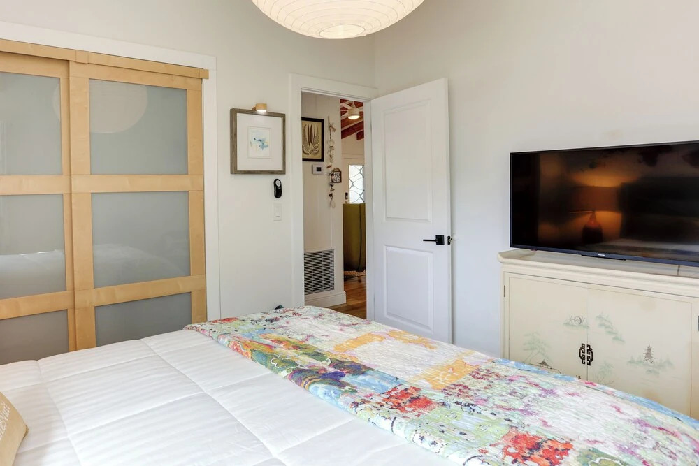 Pet-friendly Home ~ 6 Mi to Jensen Beach Park!