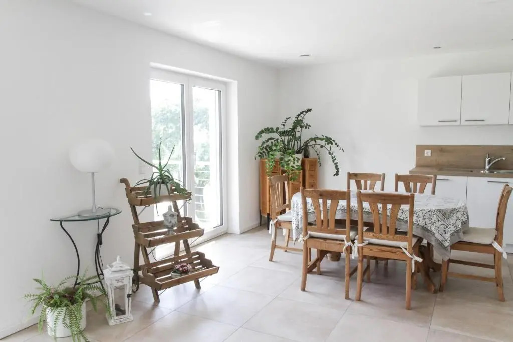 Wunderschöne, helle 3-Zi-Whg mit großem Balkon